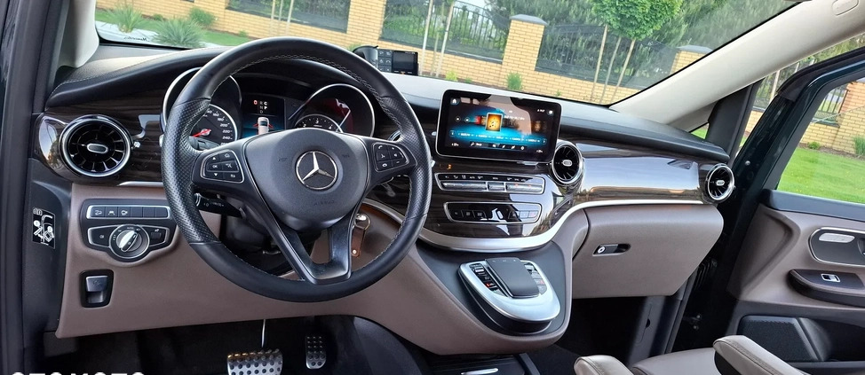Mercedes-Benz Klasa V cena 279000 przebieg: 30531, rok produkcji 2022 z Kielce małe 667